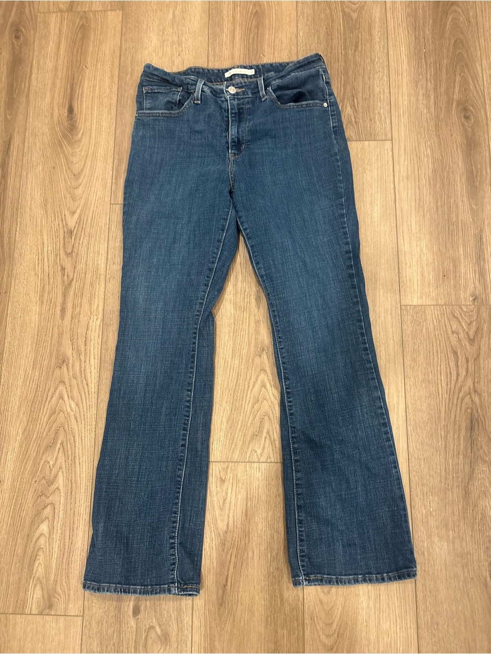 Levi's Women's 725 high rise boot cut jeans